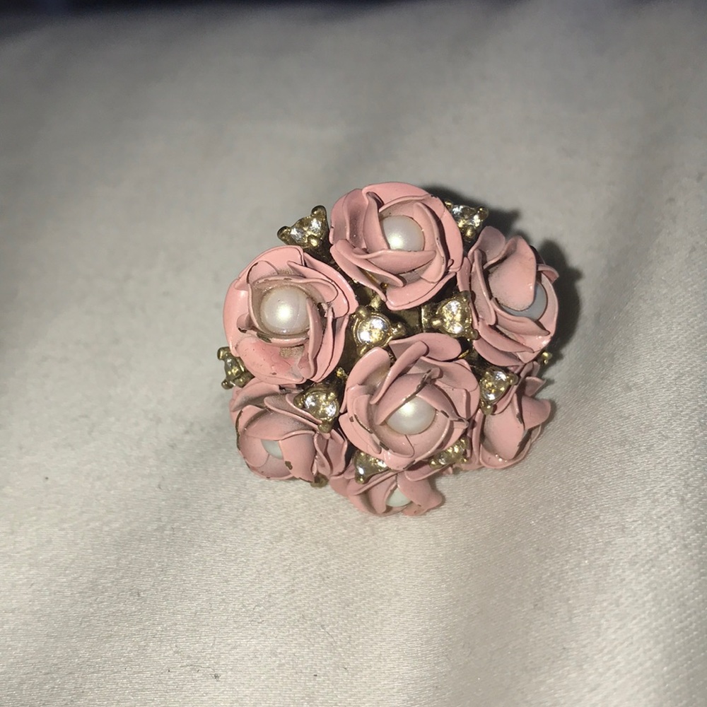 Bouquet of roses ring